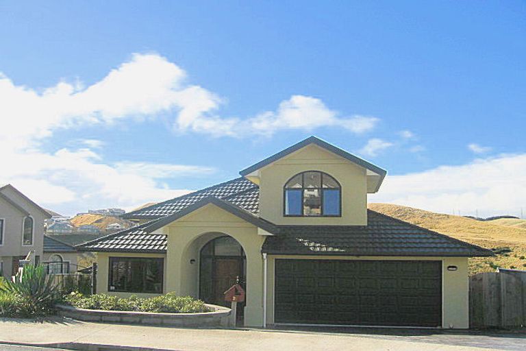 Photo of property in 21 Tattenhall Grove, Churton Park, Wellington, 6037