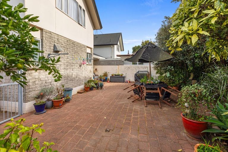 Photo of property in 357 Maunganui Road, Mount Maunganui, 3116