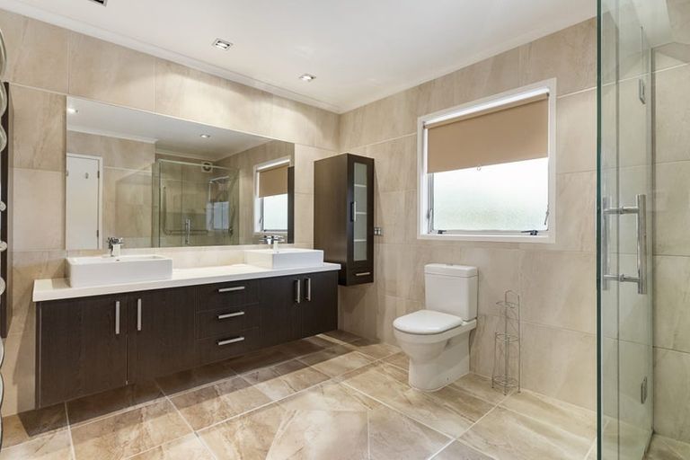 Photo of property in 9 Argo Drive, Half Moon Bay, Auckland, 2012