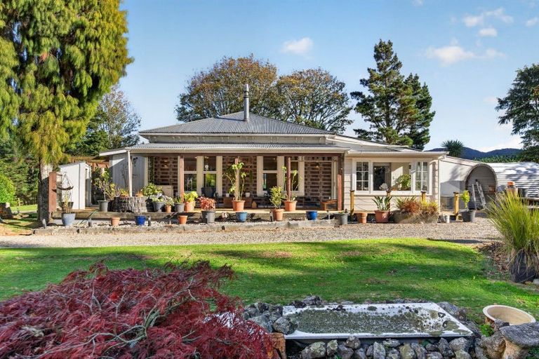 Photo of property in 85558 State Highway 2, Mount Bruce, Masterton, 5881