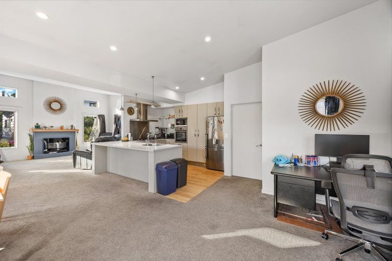 Photo of property in 7 Ellie Place, Lake Hawea, Wanaka, 9382