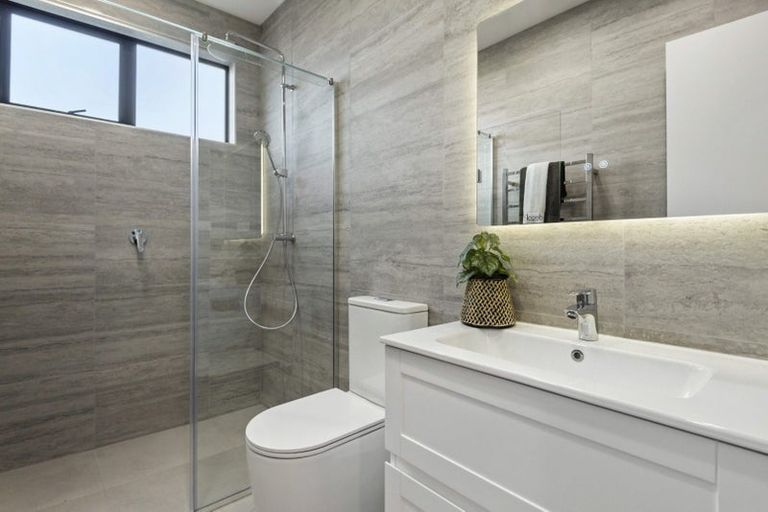 Photo of property in 32 Yellow Pear Lane, Karaka, 2578