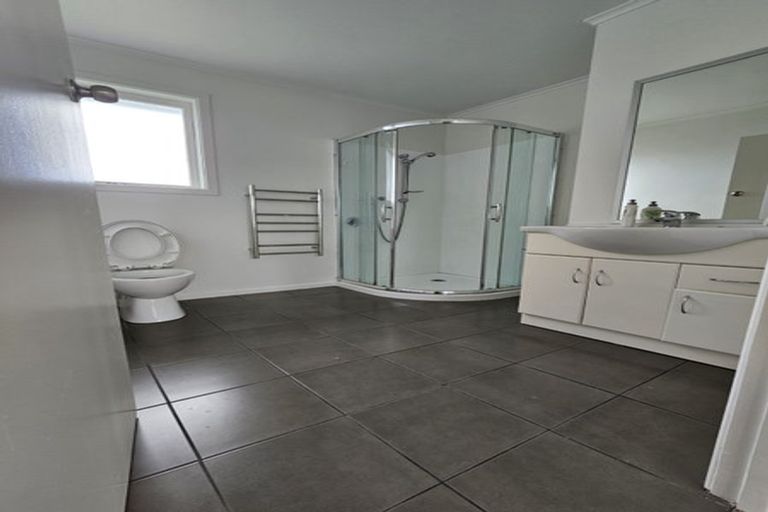 Photo of property in 42 Lyttelton Avenue, Forrest Hill, Auckland, 0620