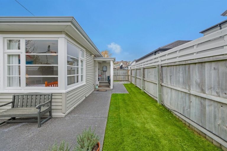 Photo of property in 153 Centaurus Road, Saint Martins, Christchurch, 8022