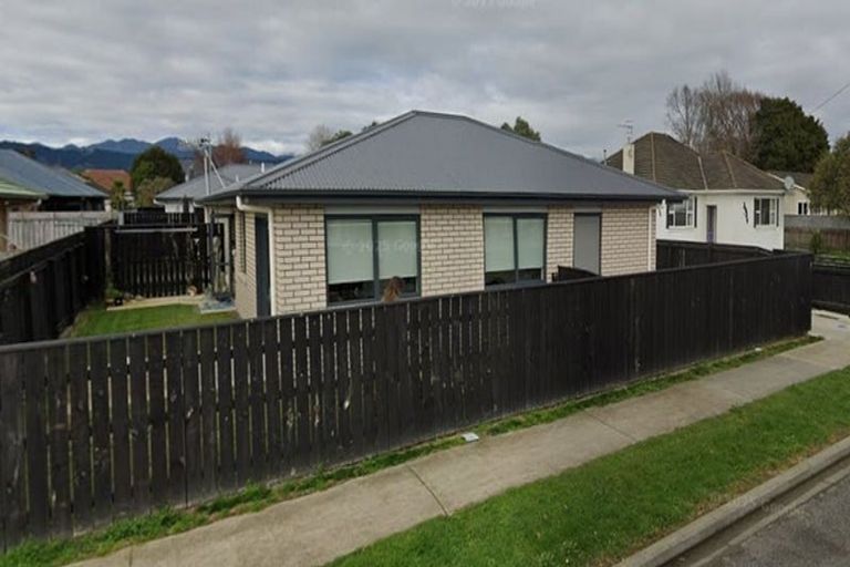 Photo of property in 128a Weraroa Road, Levin, 5510