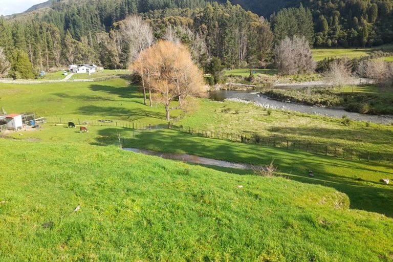 Photo of property in Duck Inn, 1937 Akatarawa Road, Akatarawa Valley, Upper Hutt, 5372