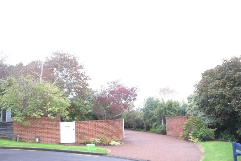 Photo of property in 18 Page Point, Mellons Bay, Auckland, 2014
