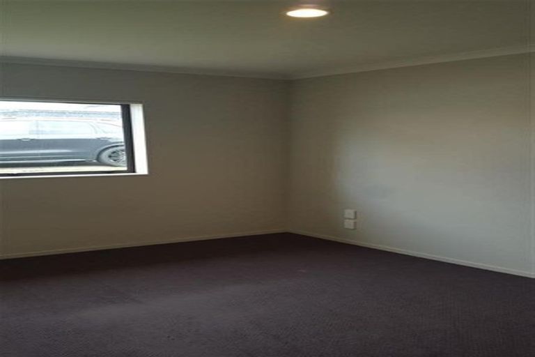 Photo of property in 70a Kayes Road, Pukekohe, 2120