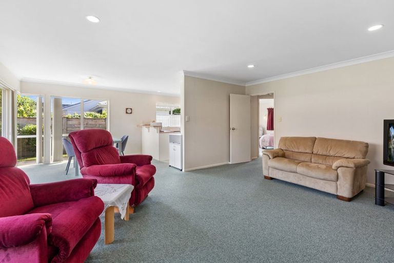 Photo of property in 17 Sandhurst Drive, Papamoa Beach, Papamoa, 3118