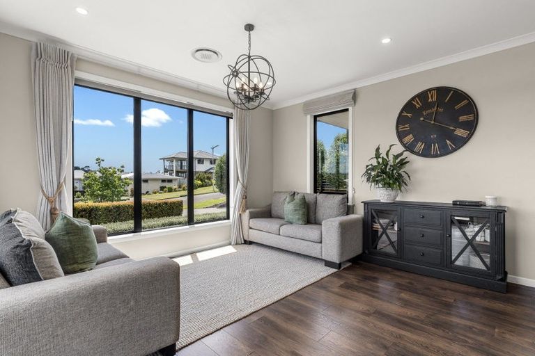 Photo of property in 10 Benmore Crescent, Pyes Pa, Tauranga, 3112