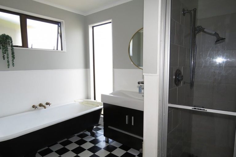 Photo of property in 16 Coates Street, Westport, 7825