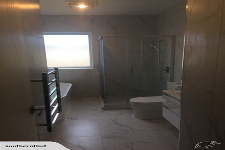 Photo of property in 17 Mangatiti Street, Papakura, 2110