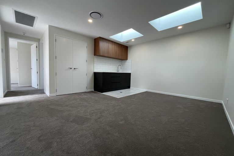 Photo of property in 15 Babos Avenue, Kumeu, 0810