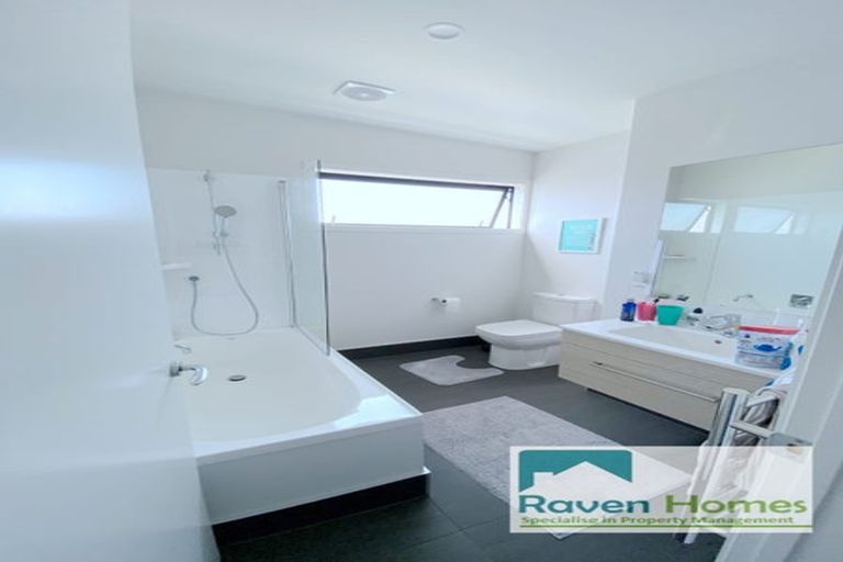 Photo of property in 8/4165 Great North Road, Glen Eden, Auckland, 0602