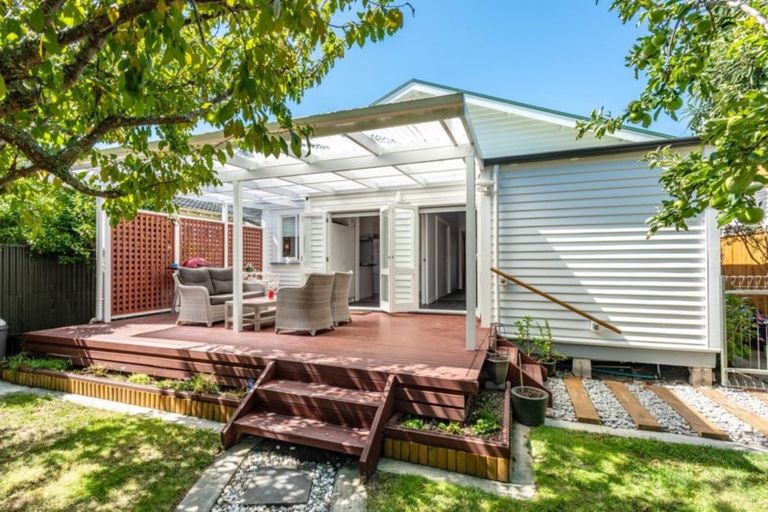 Photo of property in 33 Cobden Street, Westport, 7825