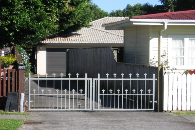Photo of property in 1/32 Cambridge Terrace, Papatoetoe, Auckland, 2025