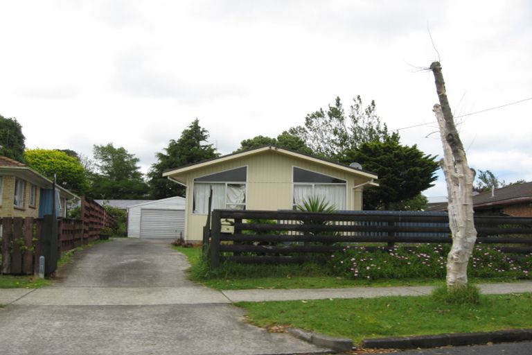 Photo of property in 16 Holland Street, Pukekohe, 2120