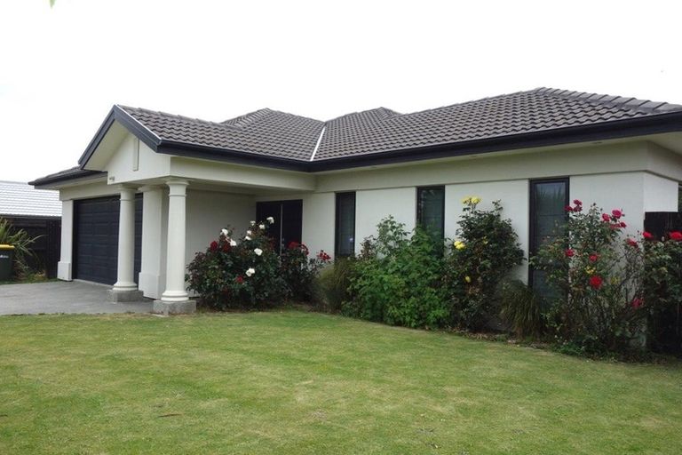 Photo of property in 17 Cairnbrae Drive, Prebbleton, 7604