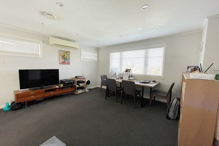 Photo of property in 1/11 Belmont Terrace, Milford, Auckland, 0620