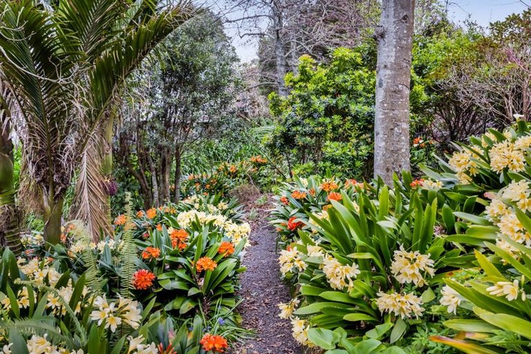 Photo of property in 54 Karina Road, Merrilands, New Plymouth, 4312