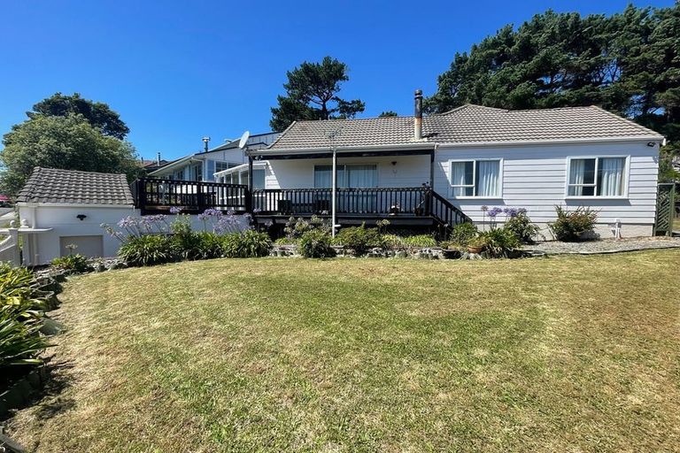 Photo of property in 146 Mark Avenue, Grenada Village, Wellington, 6037