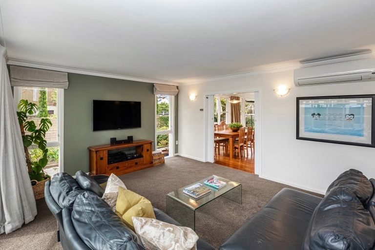Photo of property in 90 Clyde Road, Ilam, Christchurch, 8041