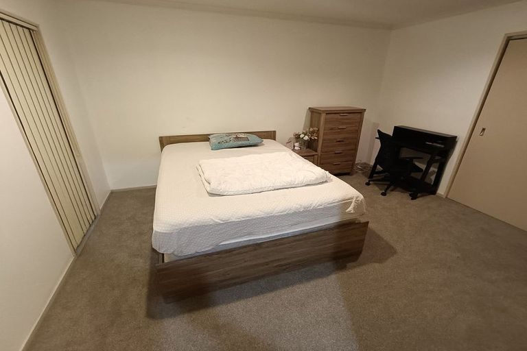 Photo of property in 70a Kayes Road, Pukekohe, 2120