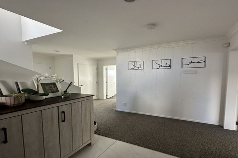 Photo of property in 24 Trelawny Terrace, Grenada Village, Wellington, 6037