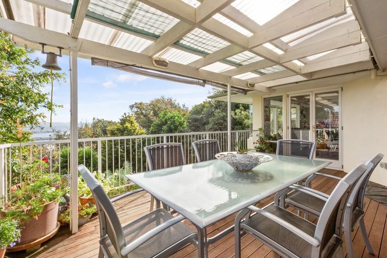 Photo of property in 2 Coleman Terrace, Hospital Hill, Napier, 4110