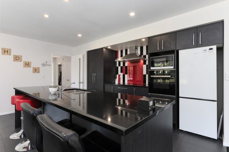 Photo of property in 33 Mchugh Crescent, Darfield, 7510