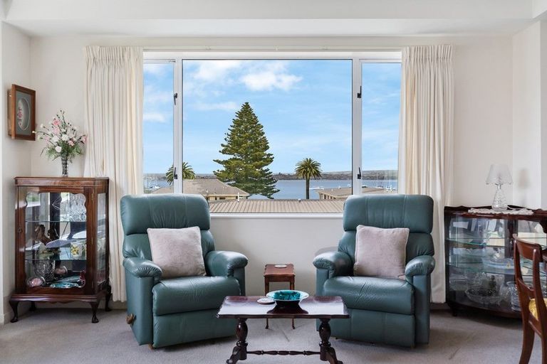 Photo of property in 12 Maunganui Road, Mount Maunganui, 3116