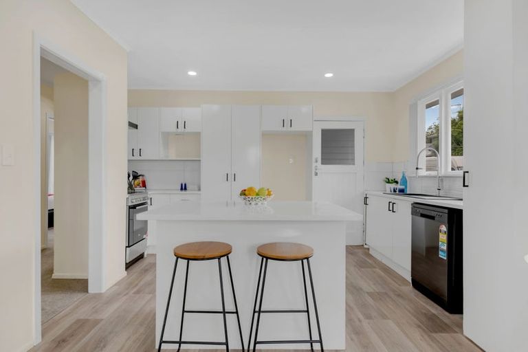 Photo of property in 18b Alexander Street, Papakura, 2110