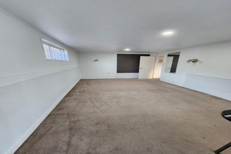 Photo of property in 48 Cardiff Road, Pakuranga, Auckland, 2010