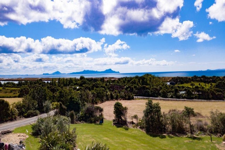 Photo of property in 14 Cullen Road, Waipu, 0582