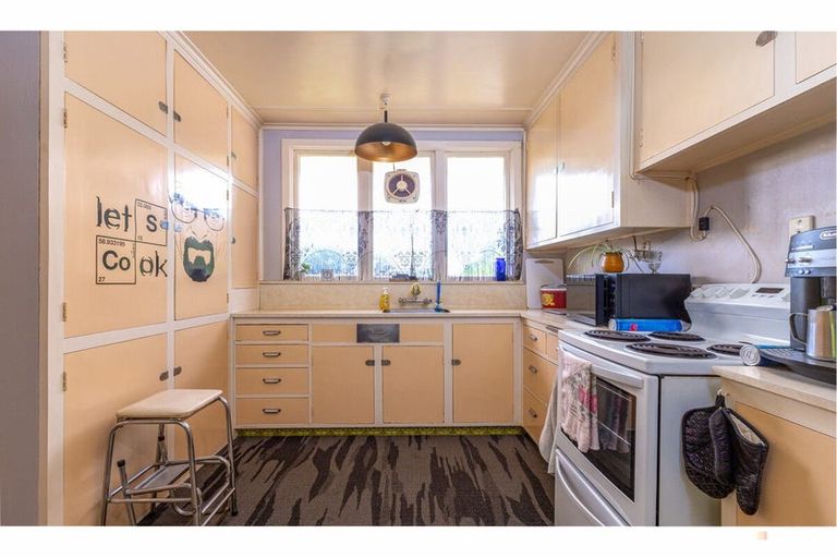Photo of property in 14 Waimate Highway, Saint Andrews, 7988