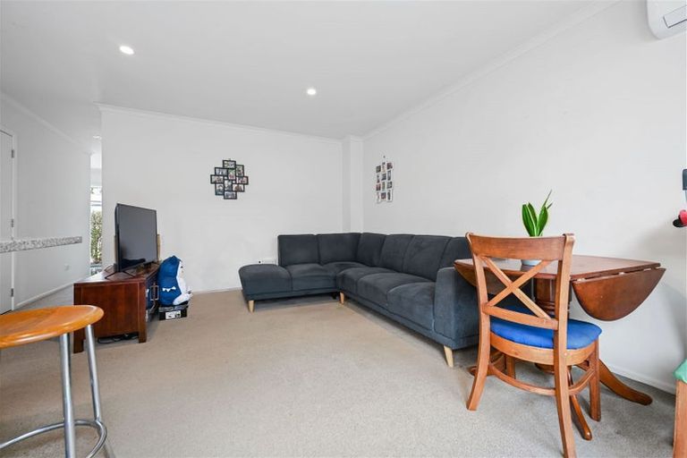 Photo of property in 72u5 Carrington Avenue, Silverdale, Hamilton, 3216