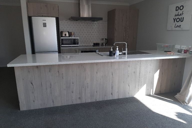 Photo of property in 11 Harding Drive, Papamoa Beach, Papamoa, 3118