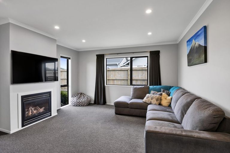 Photo of property in 6 Montague Grove, Stratford, 4332