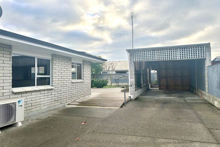 Photo of property in 15 Spriggs Crescent, Greenmeadows, Napier, 4112