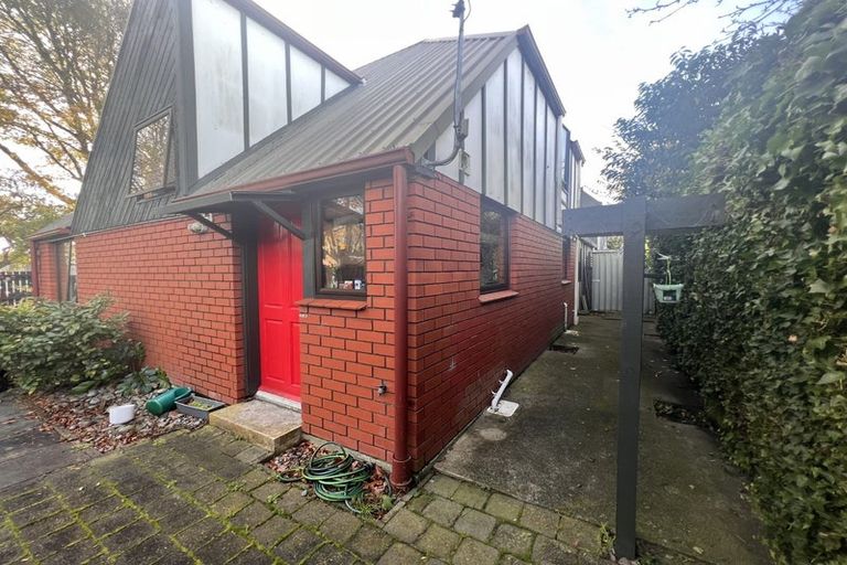 Photo of property in 5b Massey Crescent, St Albans, Christchurch, 8014