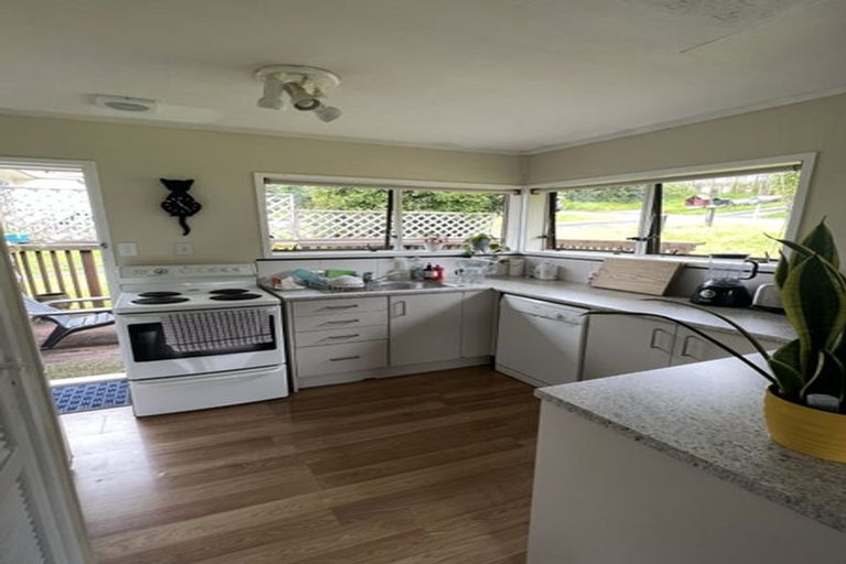 Photo of property in 1/85 Stredwick Drive, Torbay, Auckland, 0630