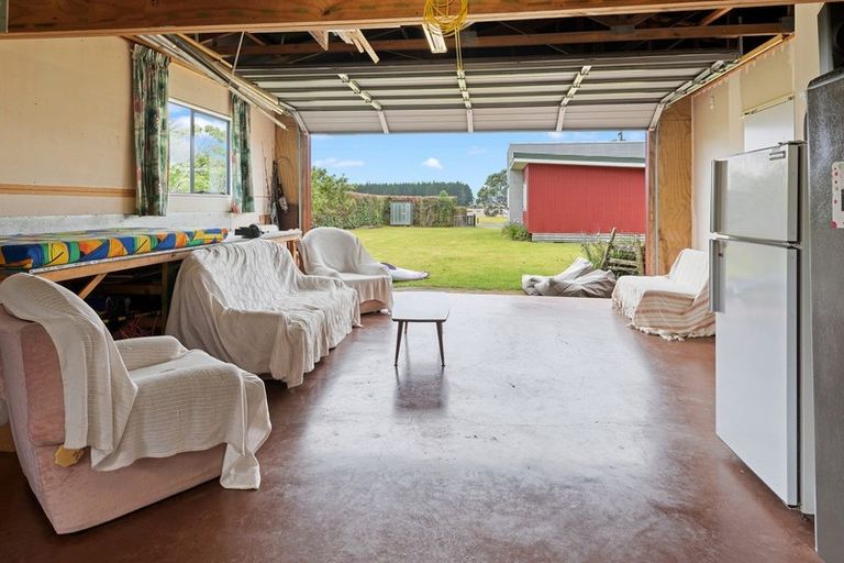 Photo of property in 2177 Whananaki North Road, Whananaki, Hikurangi, 0181