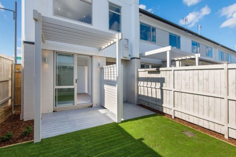 Photo of property in 22 Horo Road, Flat Bush, Auckland, 2019
