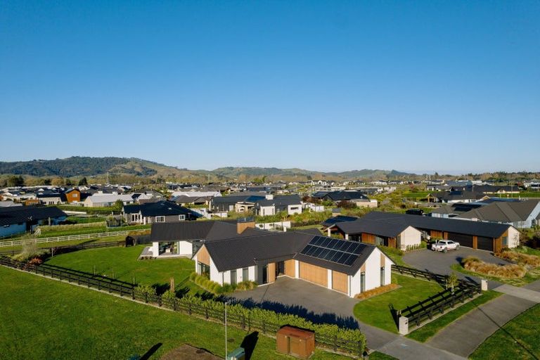 Photo of property in 10 Moemoea Place, Cambridge, 3434