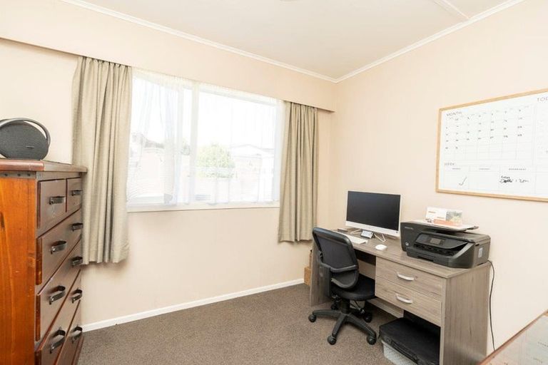 Photo of property in 5 Hamblyn Crescent, Nawton, Hamilton, 3200