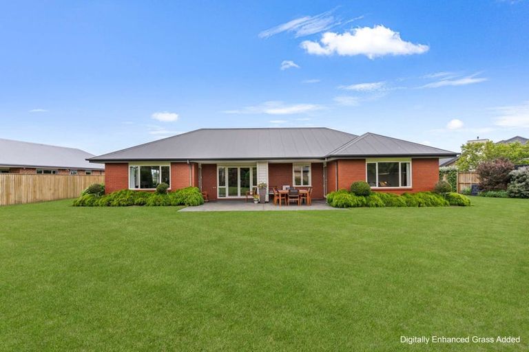 Photo of property in 8 Melville Crescent, Rolleston, 7614