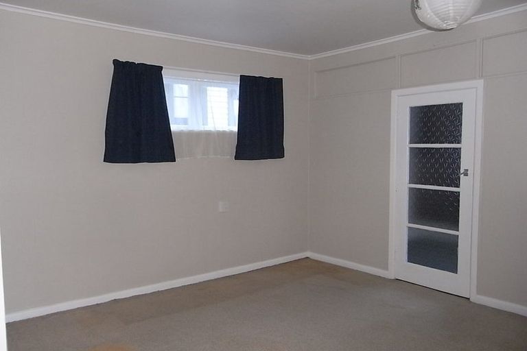 Photo of property in 28 Shakespeare Road, Bluff Hill, Napier, 4110