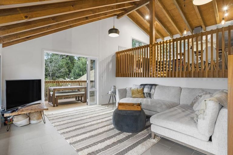 Photo of property in 9a Mirage Place, Beach Haven, Auckland, 0626