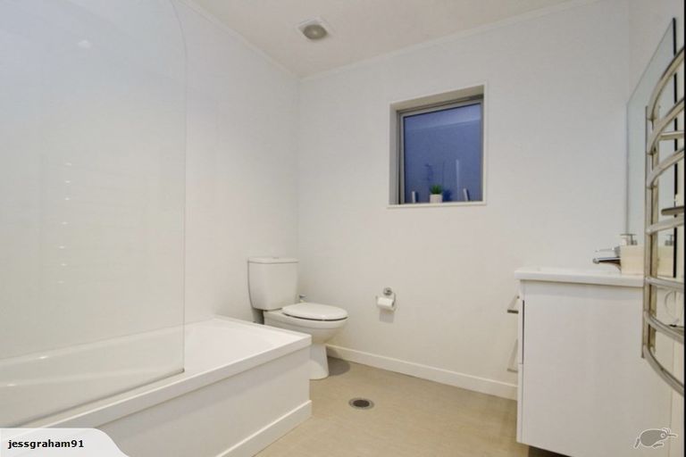 Photo of property in 8u5 Middleton Road, Johnsonville, Wellington, 6037