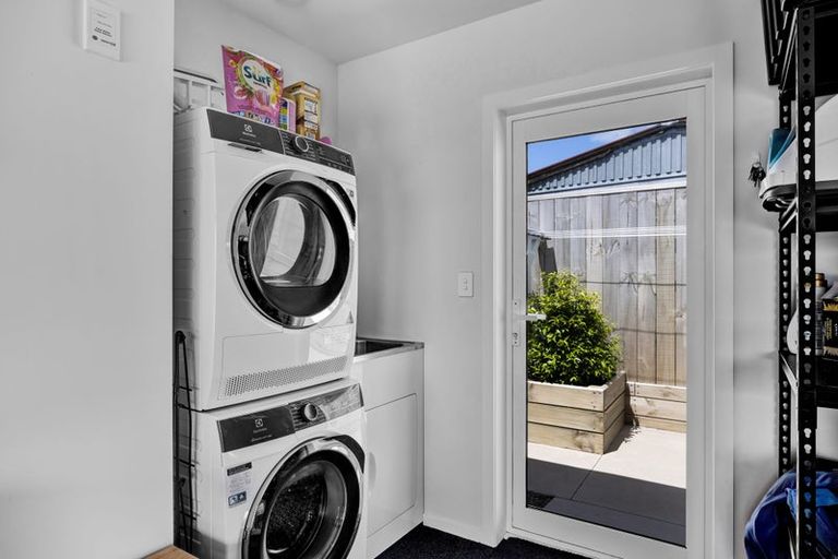 Photo of property in 2 Midsummer Avenue, Stratford, 4332